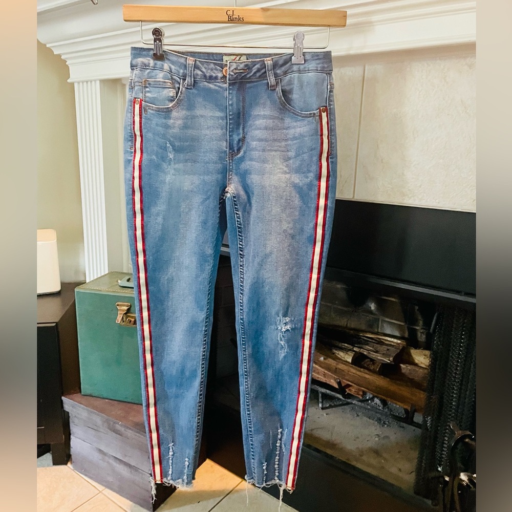 Size 9 juniors Denim Blvd jeans.